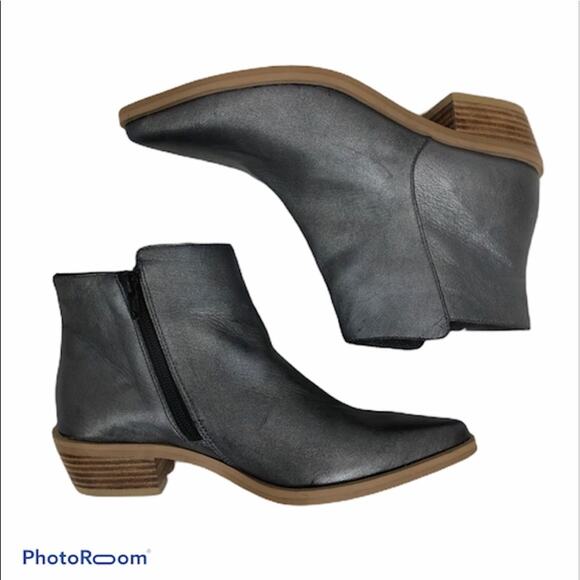 Shyanne Shoes - Shyanne Pewter Gray Leather Booties 6